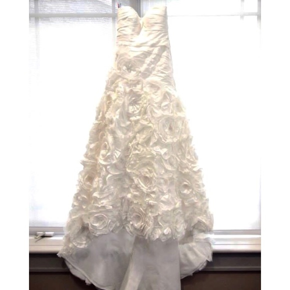 BRAND NEW Galina Signature Wedding Gown, Ivory, 8 - Picture 3 of 8